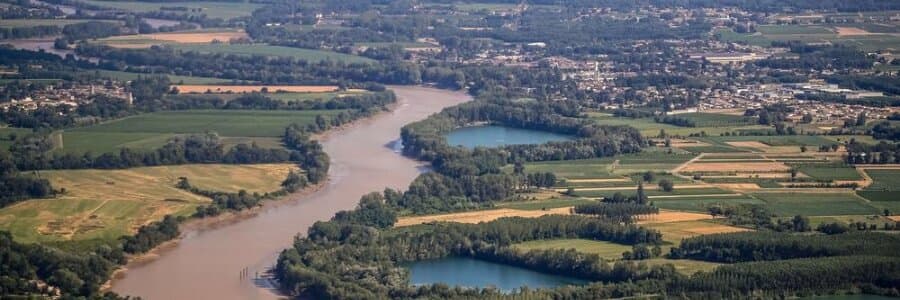 D'une rive à l'autre