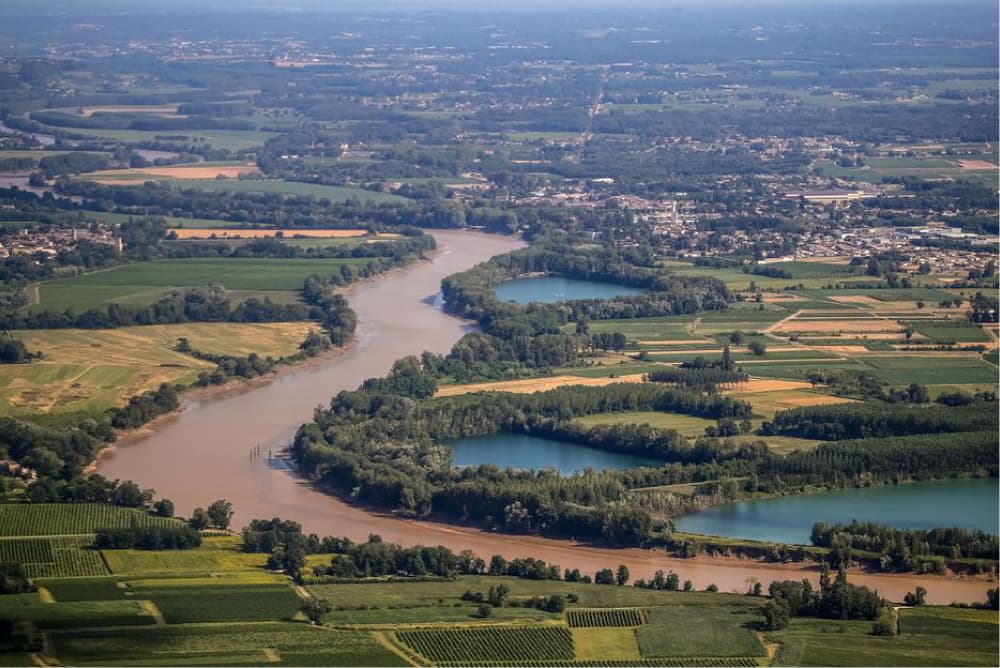 D'une rive à l'autre